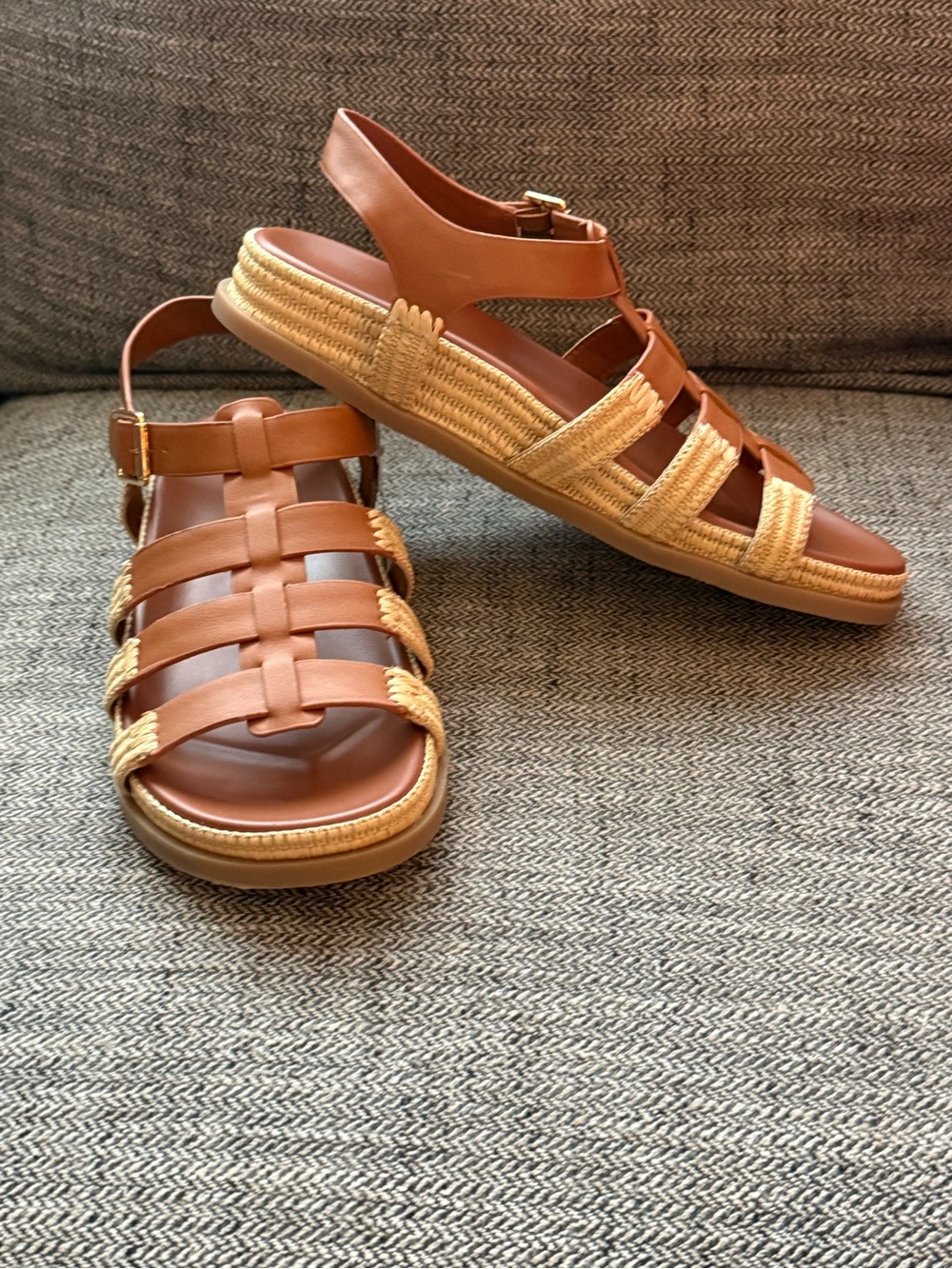 Universal Thread Betsey Women's Vegan Leather Raffia Sandals Contoured Footbed